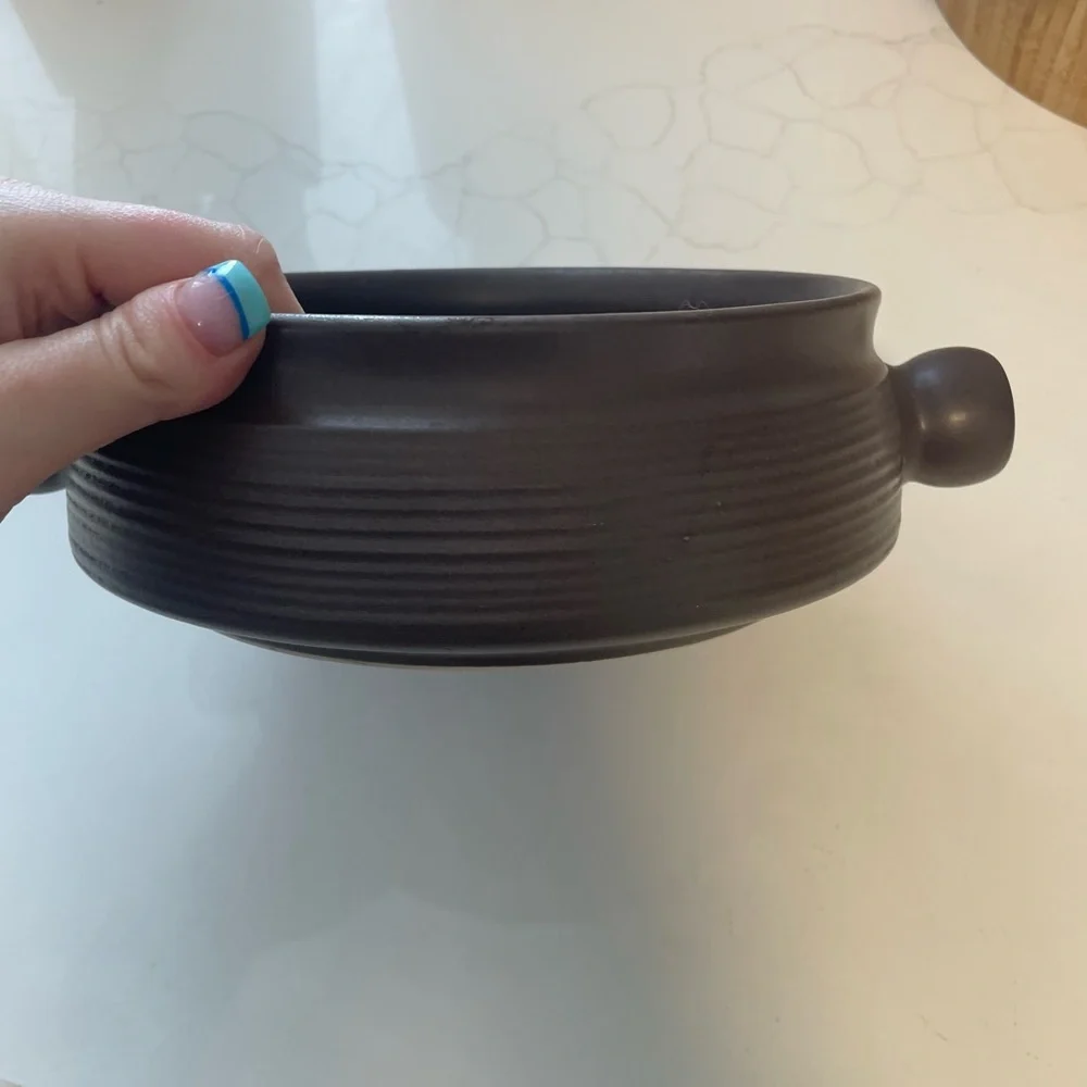 Stoneware Container - Picture 3 of 4